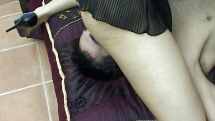 ଘରୋଇ ପର୍ଣ୍ଣରେ ବଷ୍ଟି ଶ୍ୟାମଳା ନିକା ଭେନମ୍