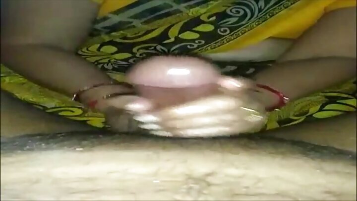ଜଙ୍ଗଲରେ ହୋହାନା ଜୋୟ ସହିତ ରୁଷୀୟ ପର୍ଣ୍ଣ