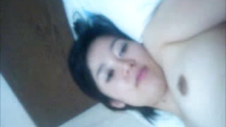 ଗୋଷ୍ଠୀ ସ୍ୱିଙ୍ଗର ପର୍ଣ୍ଣ ଯେଉଁଠାରେ ଲୋକମାନେ ସୁନ୍ଦର ଝିଅମାନଙ୍କୁ ଚୁଚୁମି