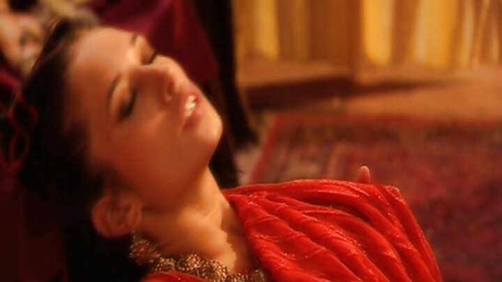 କଳା ମହିଳା ଜାୱାଡିଙ୍କୁ ଏକ ଧଳା ପ୍ରେମିକଙ୍କ ଦ୍ୱାରା ଫିକ୍ ହୁଏ