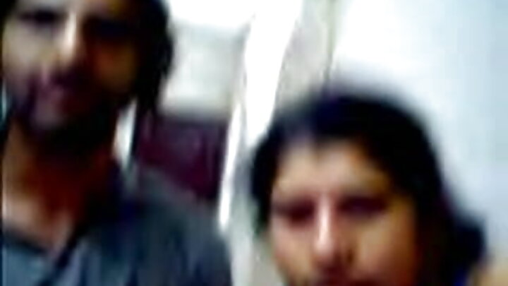 କ୍ରିଆମ୍ପି ସେକ୍ସ ଯେଉଁଠାରେ ଜଣେ ପୁରୁଷ ତାଙ୍କର ସୁନ୍ଦର ପ୍ରେମିକାଙ୍କୁ ଖୁସି କରେ