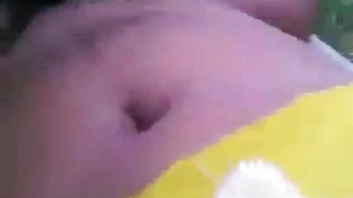 ପର୍ଣ୍ଣ ଯେଉଁଠାରେ ଜଣେ ରୁଷିଆନ୍ ଝିଅ ଜଣେ ପତଳା ଝିଅକୁ ଫିକ୍ କରନ୍ତି