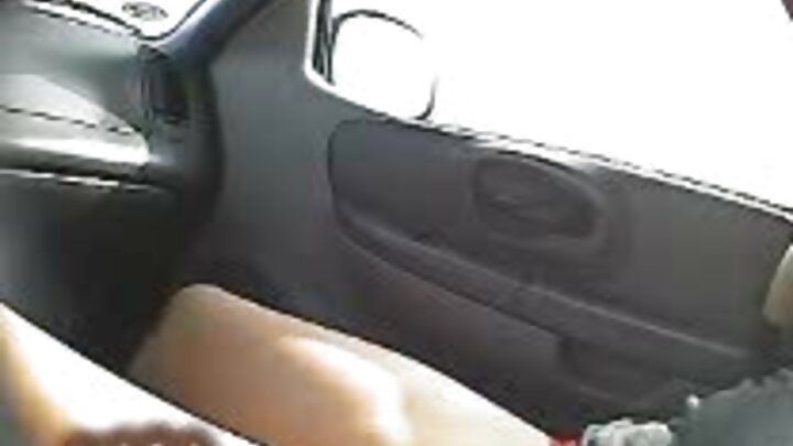 ଦୁଷ୍ଟ ଝିଅ ଜଣେ ଫଟୋଗ୍ରାଫରଙ୍କ ସହିତ ଯୌନ ସମ୍ପର୍କ ରଖେ