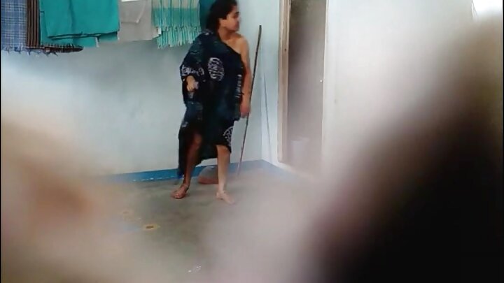 ରୁଷିଆନ୍ ଟ୍ୟାକ୍ସି ଡ୍ରାଇଭର୍ ଚୁଟିରେ ଜଣେ ବ୍ୟକ୍ତିଙ୍କୁ ଫିଙ୍ଗନ୍ତି