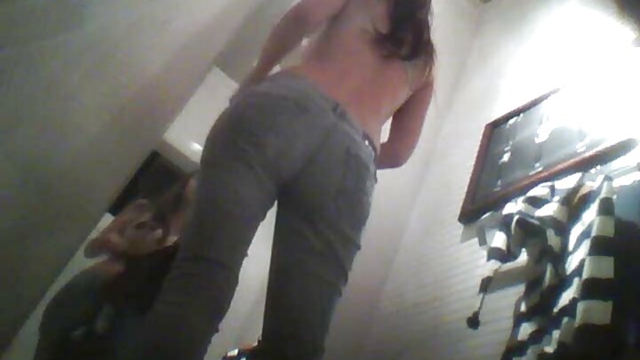 ଏକ ଶ୍ୟାମଳା ଏବଂ କଳା ପୁରୁଷଙ୍କ ସହିତ ଦୁଇଟି କୁଣ୍ଡ ସହିତ ହାର୍ଡକୋର୍ ପର୍ଣ୍ଣ