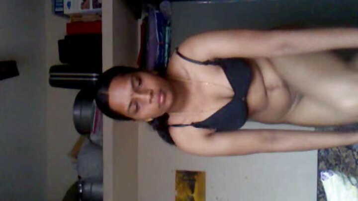 ଏକ ସୁନ୍ଦର ଋଷୀୟ ଝିଅ ପାଇଁ ଦ୍ୱିତୀୟ ପର୍ଣ୍ଣ କାଷ୍ଟିଂ